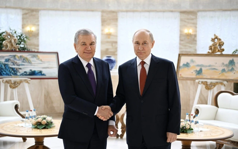 Ертең Мирзиёев пен Путин Санкт-Петербургте кездесу өткізеді