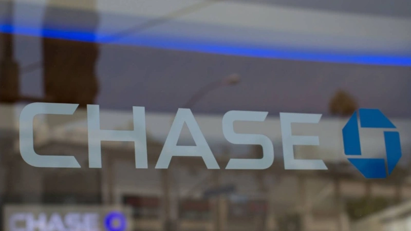 2 hostages freed, others remain trapped in California bank 