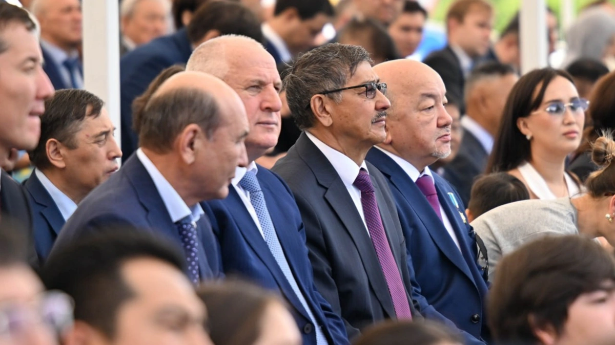 Мемлекет басшысы Қасым-Жомарт Тоқаев Ту көтеру рәсімінде сөз сөйледі