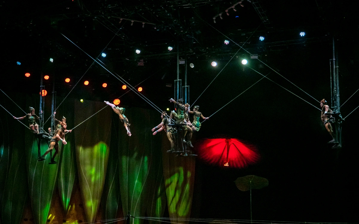 Премьера шоу OVO от Cirque du Soleil состоялась в Астане 
