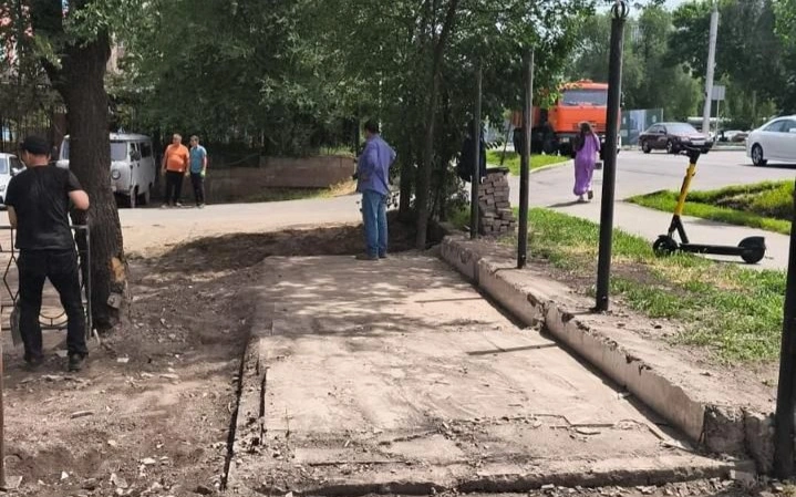 Алматыда заңсыз қоғамдық тамақтану нысаны бұзылды