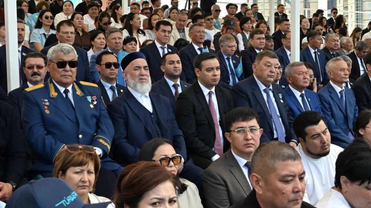Мемлекет басшысы Қасым-Жомарт Тоқаев Ту көтеру рәсімінде сөз сөйледі