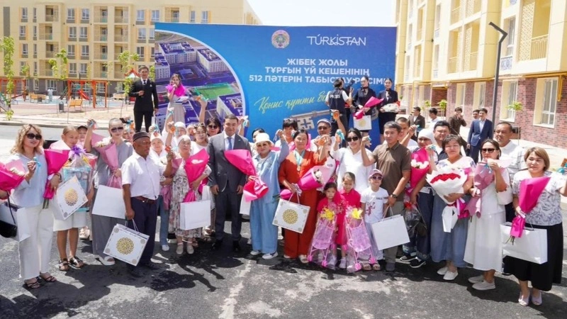 Over 500 families receive new homes in Turkistan