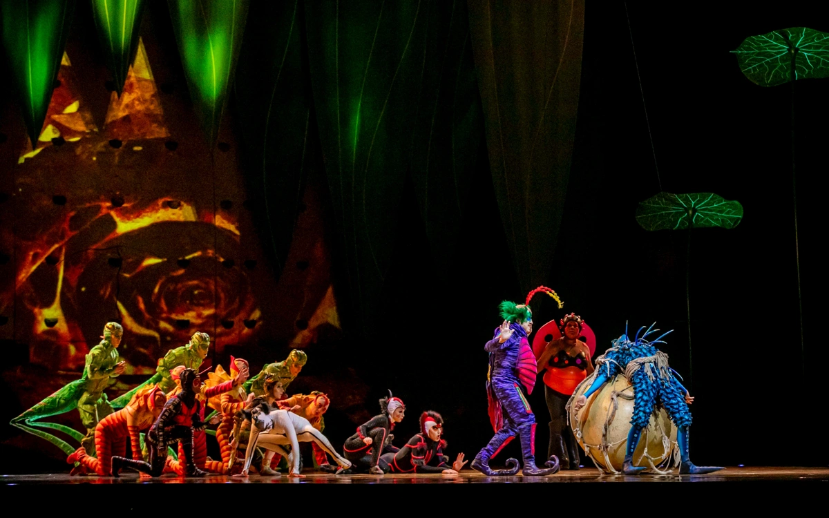 Премьера шоу OVO от Cirque du Soleil состоялась в Астане 