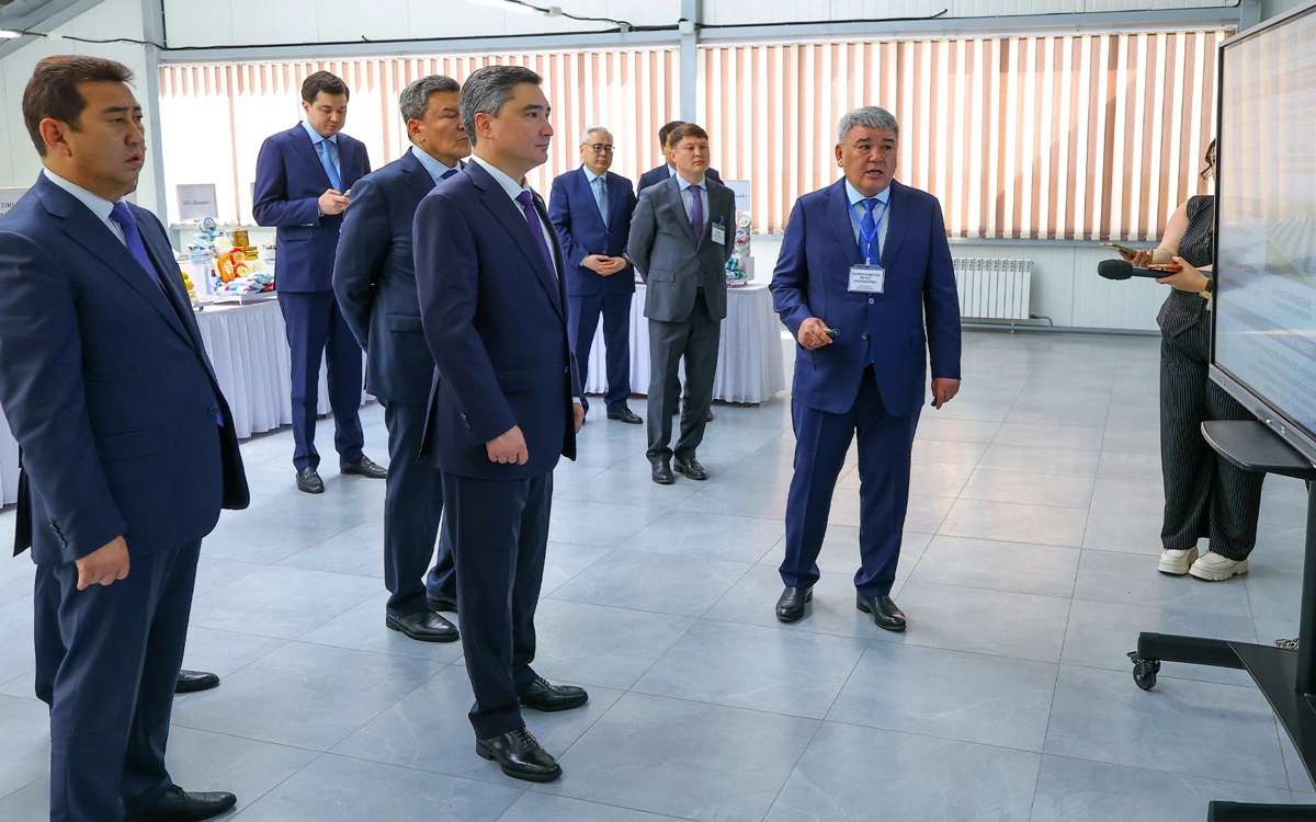 Олжас Бектенов проверил исполнение поручений Президента по развитию сельского хозяйства в СКО и провел встречу с аграриями