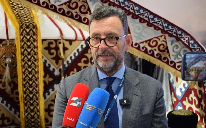 Казахстанский стенд на «World Dog Show–2026» — один из привлекательных — президент Итальянского кинологического союза