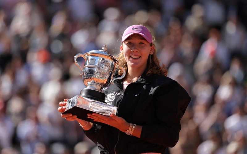 French Open: Russia's Andreeva beats Chwalinska to claim 1st Grand Slam title 