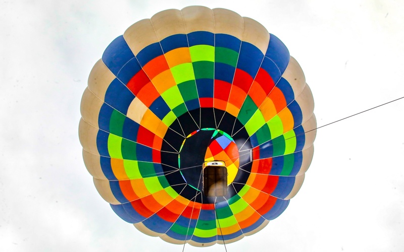 Colorful hot air balloons soar above Kazakhstan's Kaskelen 