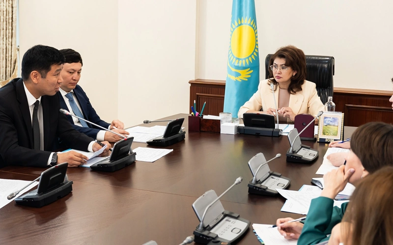 Kazakhstan government discusses ways to boost reading culture