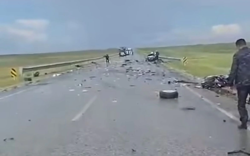 Ақтөбеде жол апаты кезінде көлік өртеніп, екі адам көз жұмды