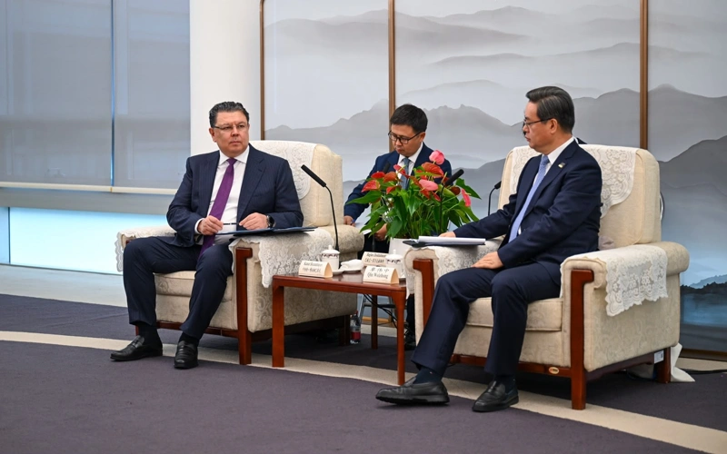 Shenzhen’s Experience to Help Shape Kazakhstan’s New Megacity: Kanat Bozumbayev Presents Alatau City’s Potential to One of the World’s Leading Technology Hubs