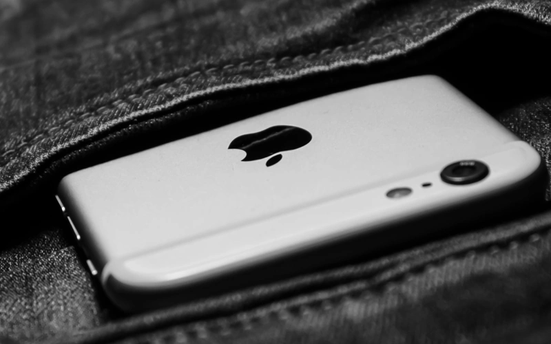 Astanada meshitte telefon urlaǵan kúdikti ustaldy