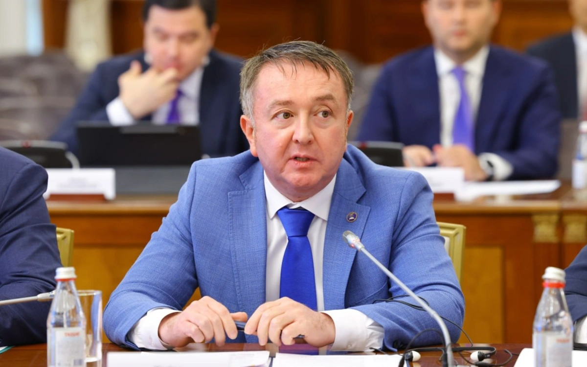 Erlan Sársembaev
