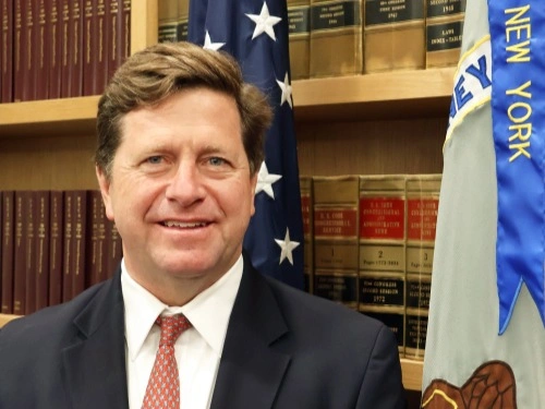 Trump names former SEC Chairman Jay Clayton as next U.S. Intelligence Director