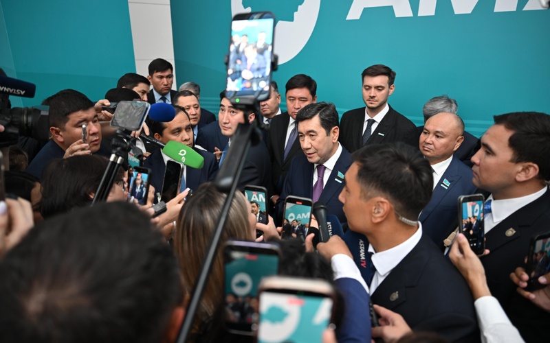 AMANAT Party congress greenlights merger with ADILET to build Just Kazakhstan AMANAT Party congress greenlights merger with ADILET to build Just Kazakhstan