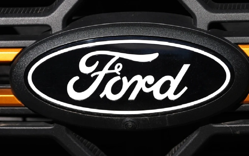 Ford 255 myńnan astam Focus kóligin keri qaıtarýǵa májbúr