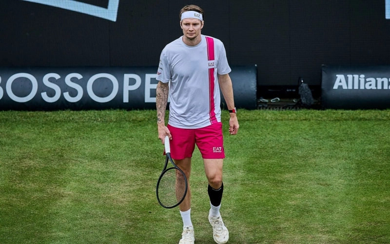 Александр Бублик вышел в полуфинал турнира ATP 250 в Штуттгарте