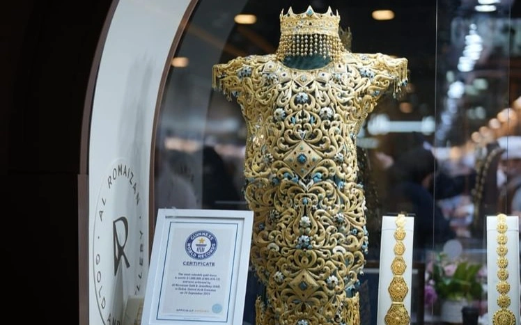 Gold, UAE, world’s most expensive dress