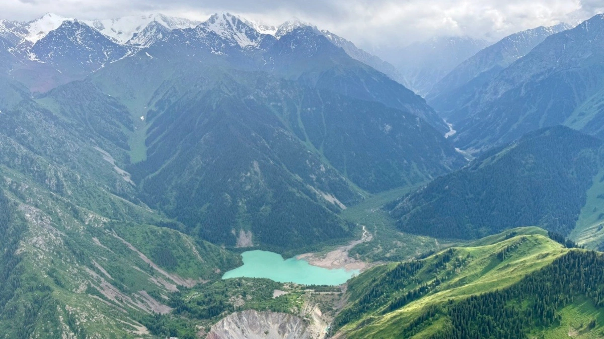 Almaty qalasy men Almaty oblysynyń taýlarynda sel jaǵdaıyna aerovızýaldy tekserý júrgizildi 