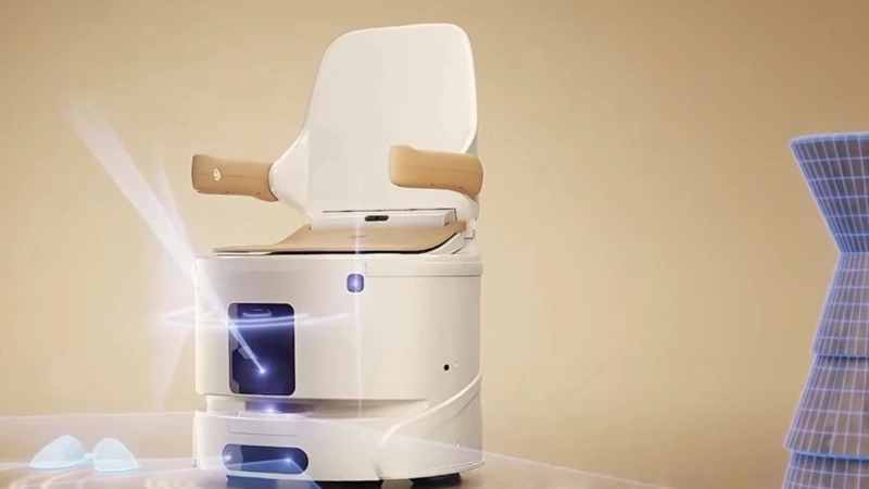 $4,000 “mobile toilet”: China’s new mobile robot turns heads at Shanghai Expo