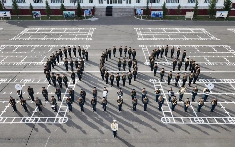 Надпись «GGG» в честь Геннадия Головкина выстроили гвардейцы на плацу