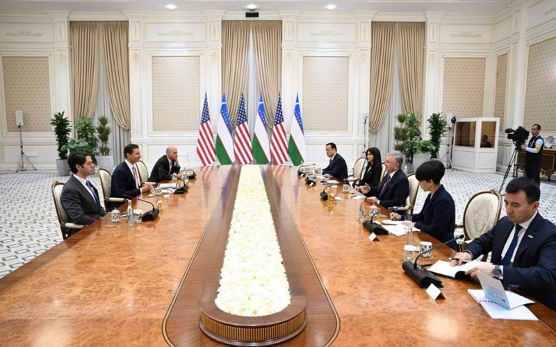 Uzbek President holds U.S. investment talks