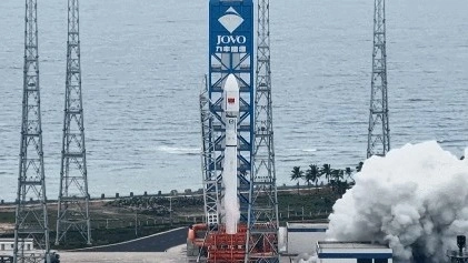 China deploys new batch of internet satellites