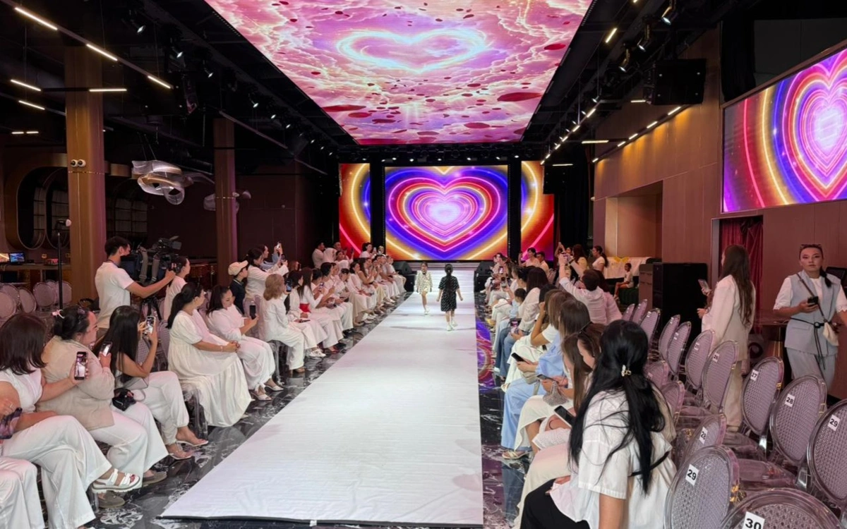Elordada balalarǵa arnalǵan ınklıýzıvti UNIQUE FASHION SHOW &mdash; ALPHA BALA jobasynyń VII maýsymy ótti
