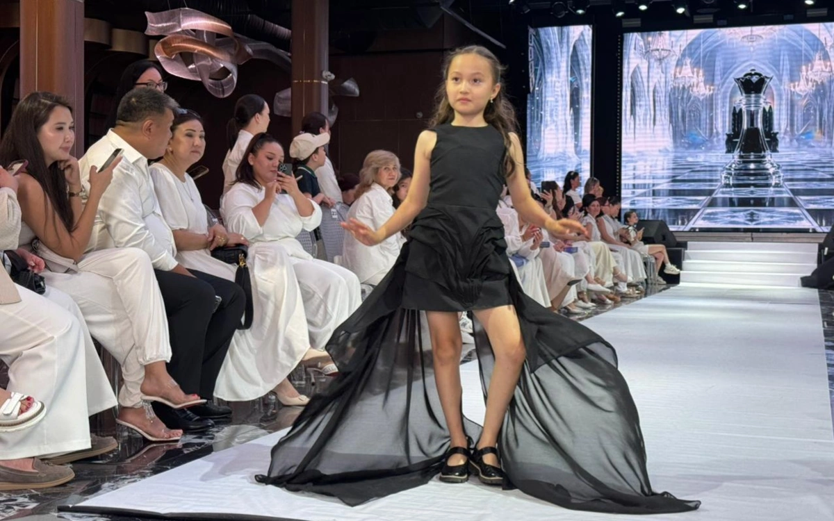 Elordada balalarǵa arnalǵan ınklıýzıvti UNIQUE FASHION SHOW &mdash; ALPHA BALA jobasynyń VII maýsymy ótti