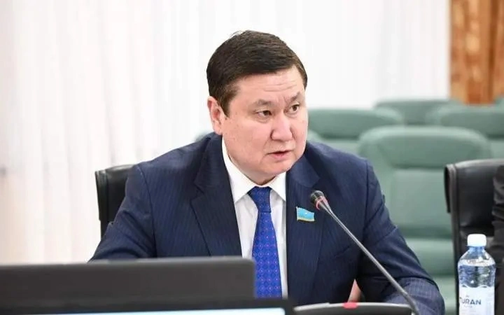 сенатор Сакен Арубаев