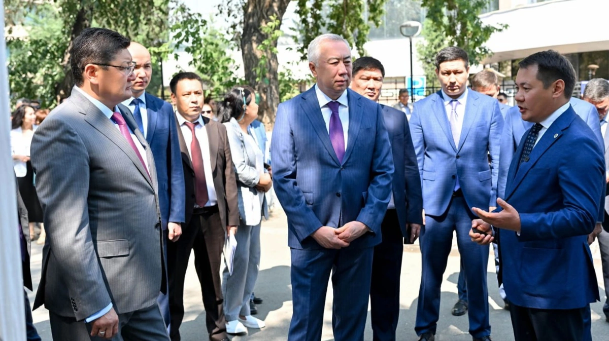 &laquo;Даму&raquo; қорының мобильді кеңселері 300-ден астам кәсіпкерге кеңес берді