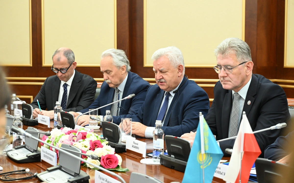 Ерлан Кошанов провел встречу с Маршалом Сената Республики Польша Малгожатой Кидава-Блоньской