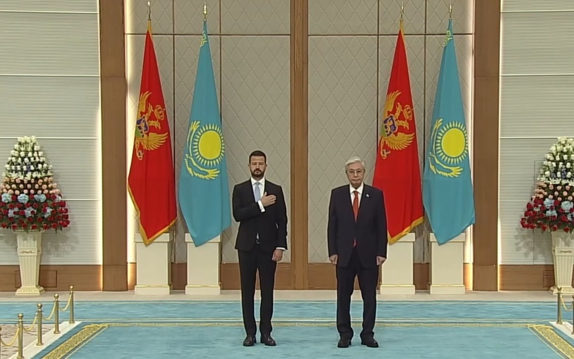 Kassym-Jomart Tokayev welcomes President Jakov Milatović at Palace of Independence