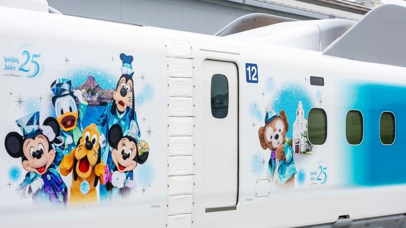 Disney-themed bullet train debuts on Tokaido Shinkansen