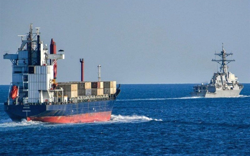Иран закрыл Ормузский пролив