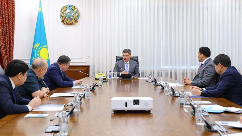 Bektenov orders tighter border controls to prevent illegal fuel exports