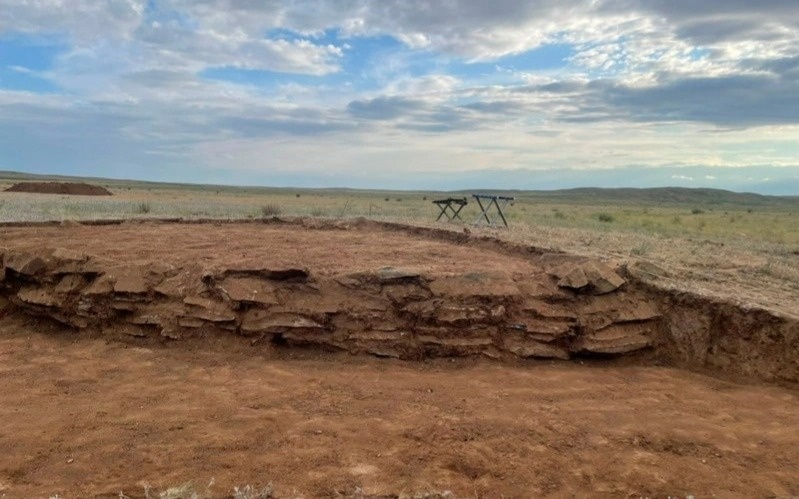 Karaganda burial mound holds traces of two civilizations Karaganda burial mound holds traces of two civilizations