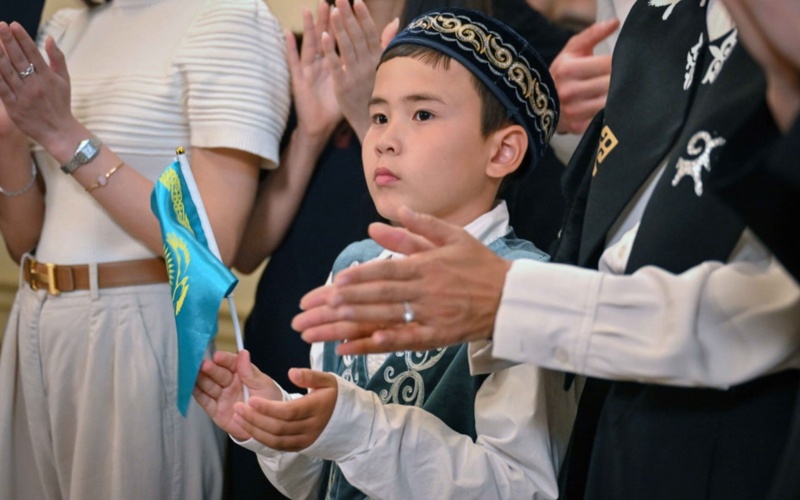 Tokayev meets young Kazakhstanis living in Belgium Tokayev meets young Kazakhstanis living in Belgium