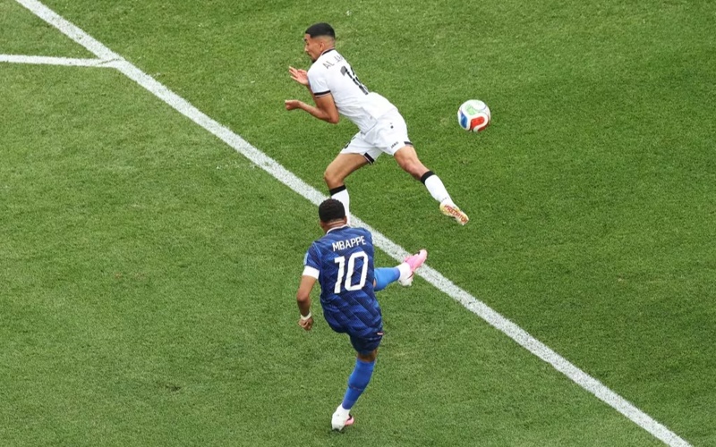 World Cup 2026: Mbapp&eacute; marks his 100th cap with double as France advance