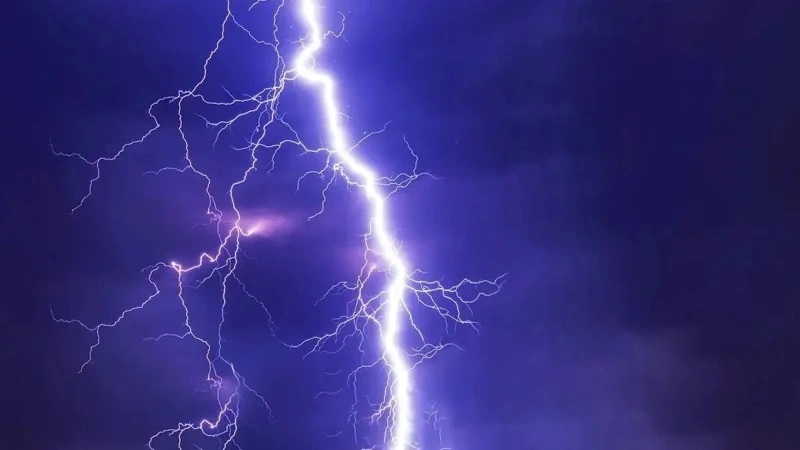 Lightning strike kills 19-year-old in Aktobe region