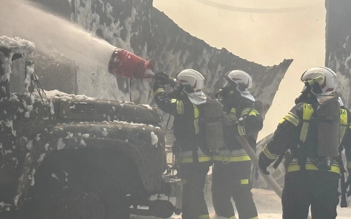 Shymkentte qoımadan órt shyǵyp, eki adam zardap shekti