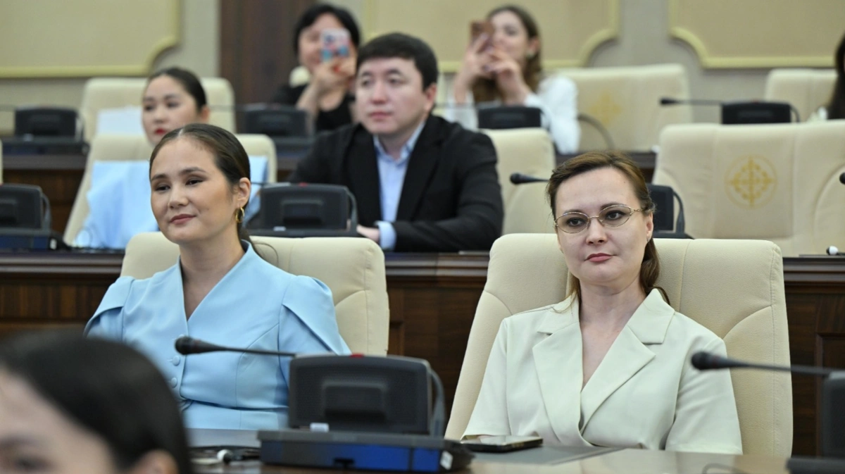 Мәжілісте &laquo;Парламент сөзі&raquo; сыйлығы табысталды 
