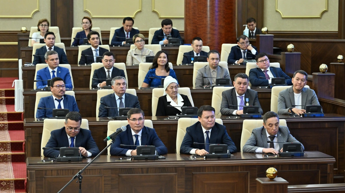 Мәжілісте &laquo;Парламент сөзі&raquo; сыйлығы табысталды 