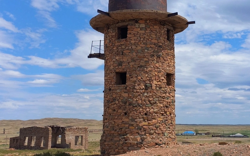 Баянауылда ХІХ ғасырда ағылшындар салған мұнара сақталып қалған
