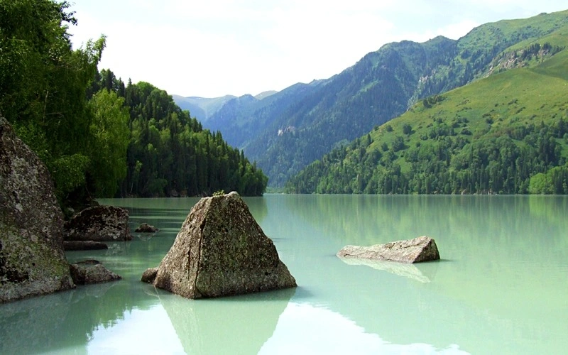 Top 6 must-visit destinations in Zhetysu this summer