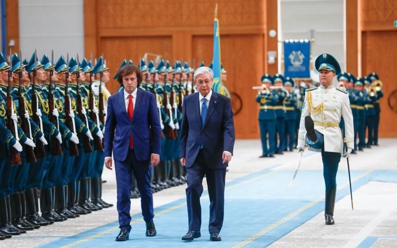 Қасым-Жомарт Тоқаев Тәуелсіздік сарайында Грузия Премьер-министрін қарсы алды