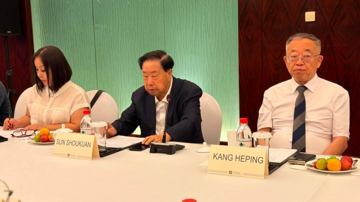 阿拜州与中国企业签署25亿美元合作备忘录