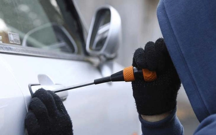 Астанада көлік салонынан ақша жымқырған күдікті ұсталды