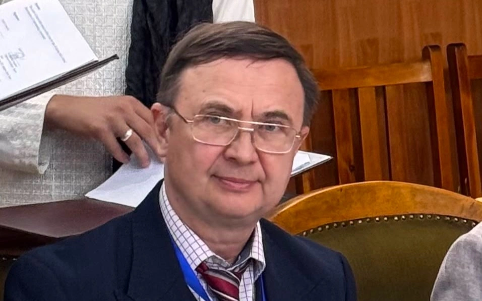 Рафис Абазов