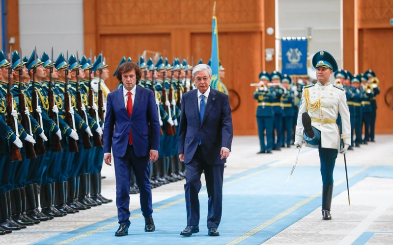 Премьер-министр Грузии прибыл в Астану